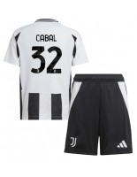 Juventus Juan Cabal #32 Hjemmedraktsett Barn 2024-25 Korte ermer (+ bukser)